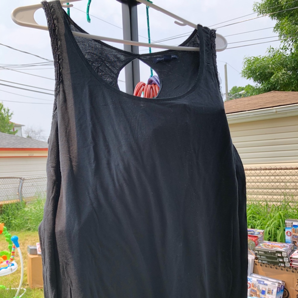 Tops. - Picture 3 of 4
